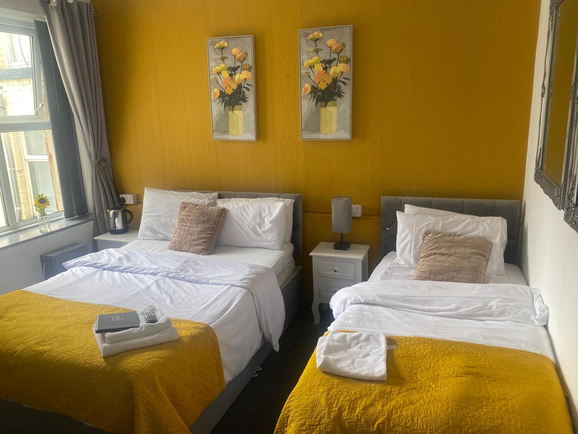 Bradburys Of Blackpool Ngoại thất bức ảnh